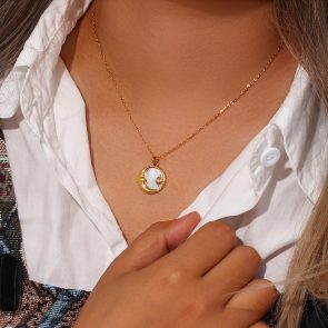 Popular Versatile Shell Moon Necklace - Image 1