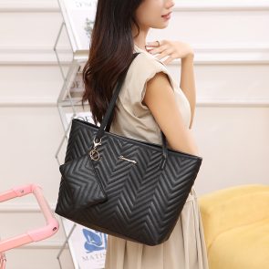 Women's Fashionable Wave Pattern Diamond Plaid Embroidered Shoulder Bag - Image 1